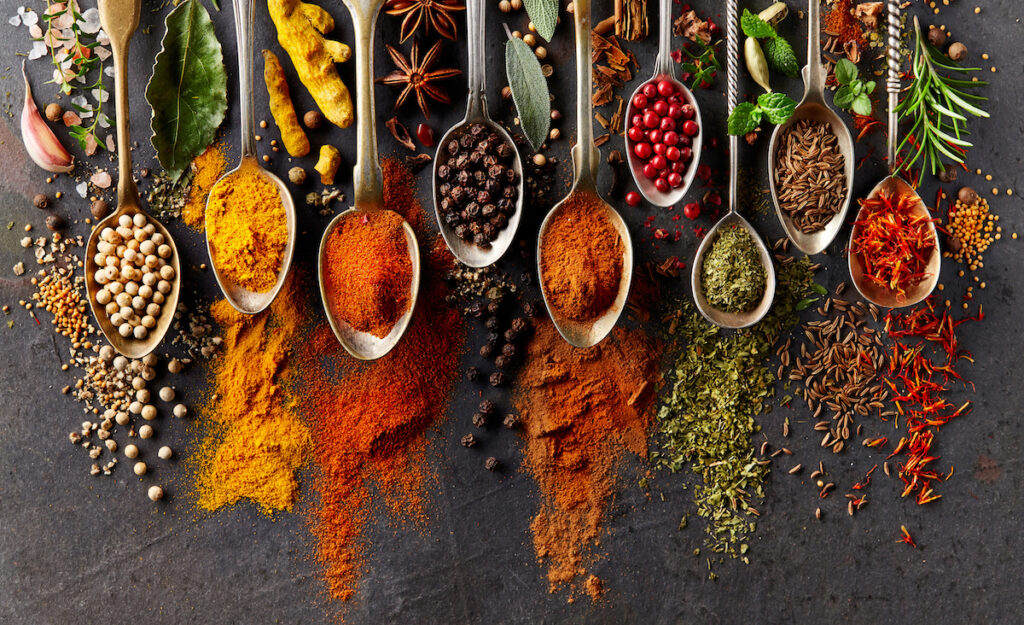 pure organic spices the ultimate guide to healthy, flavorful cooking ​